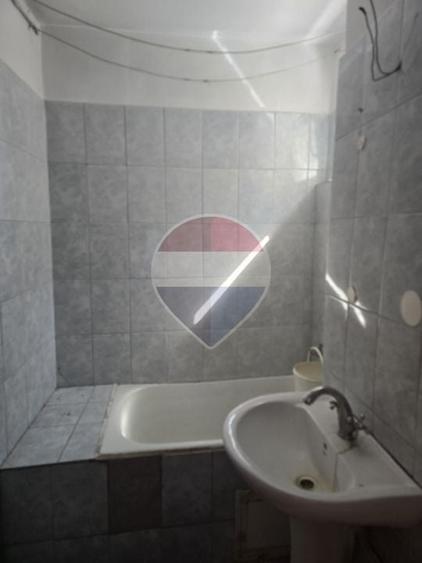 Apartament cu 2 camere semidecomandat în 1 Decembrie 1918