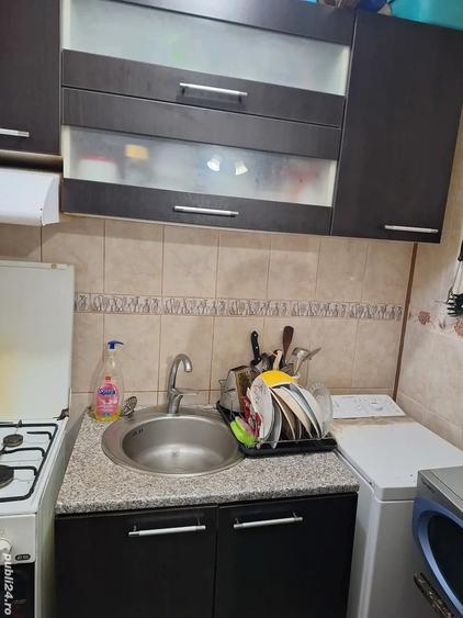 Apartament cu 2 camere decomandat în Bariera Vâlcii