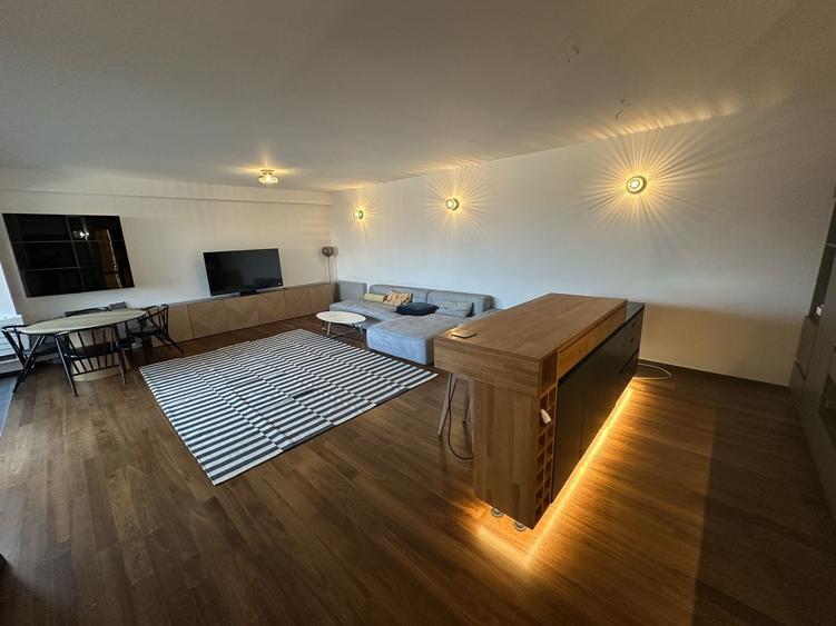 Apartament cu 3 camere decomandat, mobilat în Elisabetin
