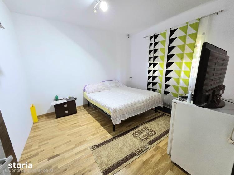 Casă cu 3 camere cu Teren 1330 Mp în Răzvad
