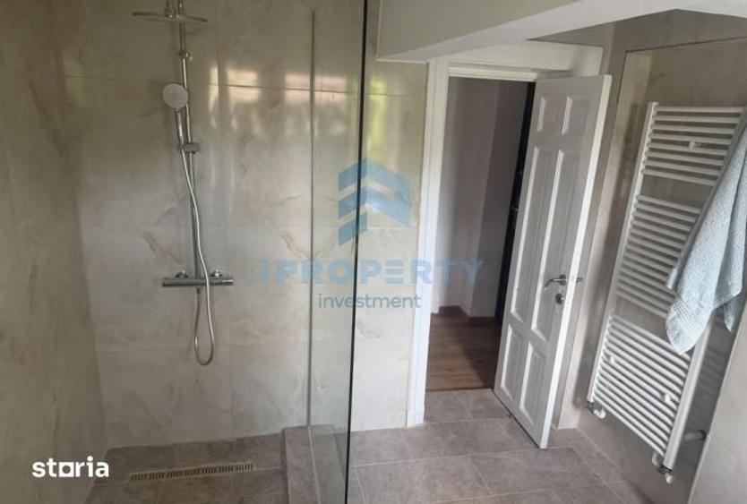 Apartament cu 3 camere semidecomandat în Grivița
