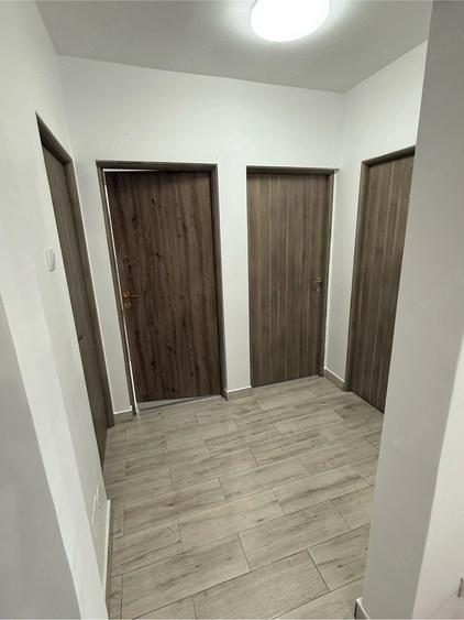 Apartament cu 3 camere decomandat în Gojdu