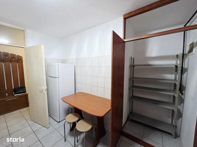 Apartament cu 2 camere decomandat, mobilat în 9 Mai