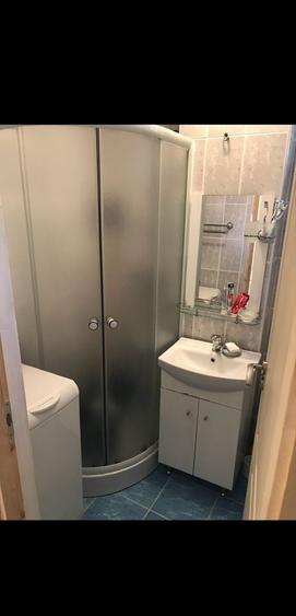 Apartament cu 3 camere în Cetate