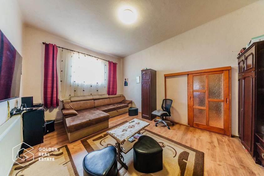 Casă individuală cu 3 camere cu Canalizare în Central