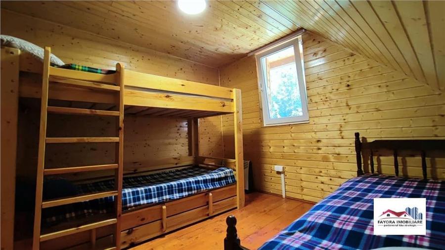 Casă cu 5 camere cu Teren 500 Mp în Lunca