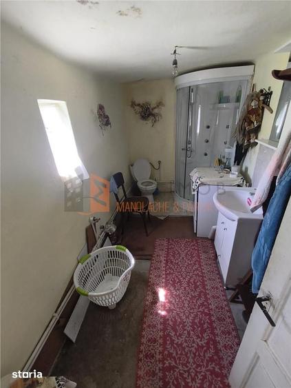 Casă cu 3 camere cu Teren 4859 Mp în Unguriu