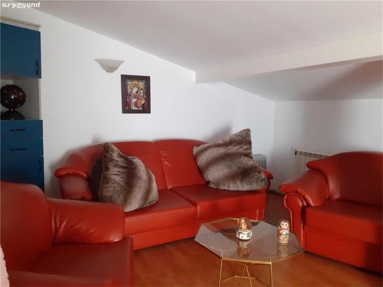 Casă cu 6 camere cu Teren 430 Mp în Central