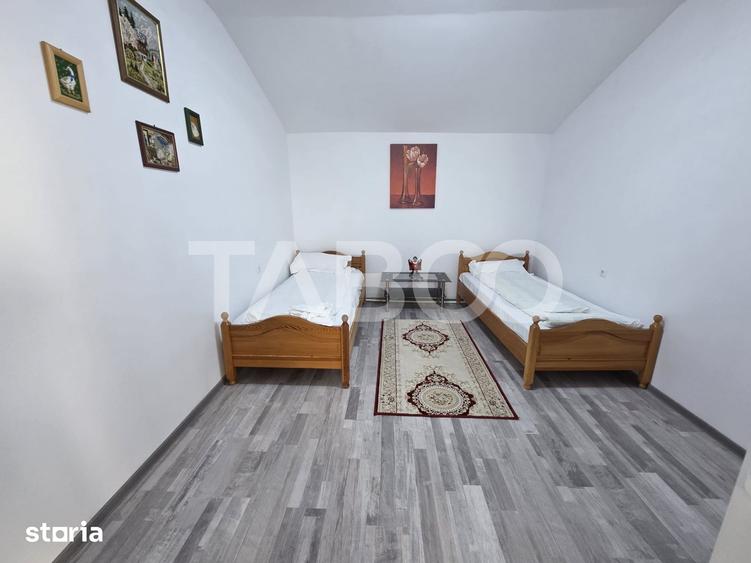 Casă cu 5 camere cu Canalizare în Central