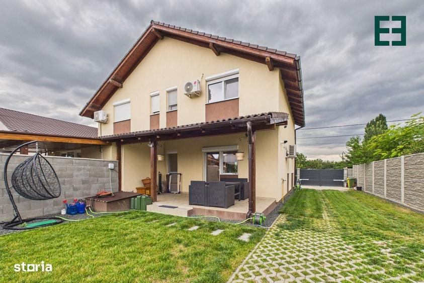 Casă cu 3 camere în Sânandrei