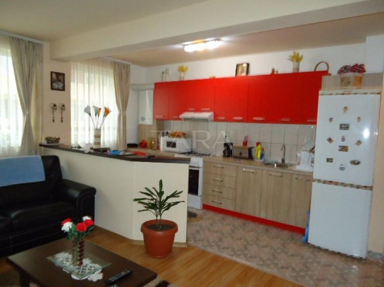 Apartament cu 2 camere semidecomandat, mobilat în Apahida