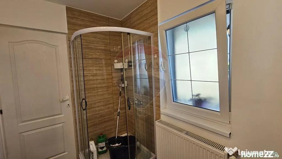 Casă cu 6 camere cu Teren 3614 Mp în Liteni (Moara)