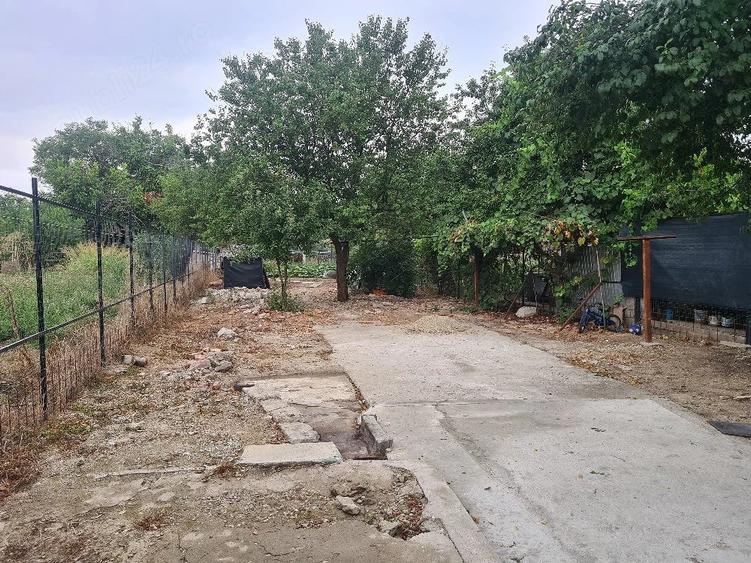 Casă cu 3 camere cu Teren 600 Mp în Central