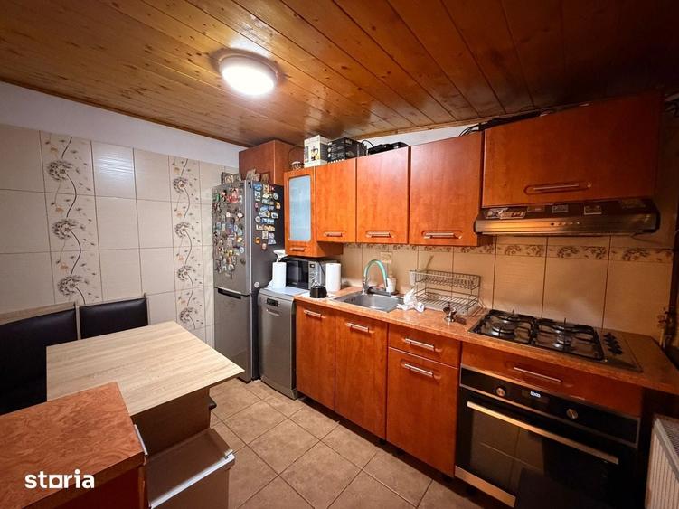 Casă cu 5 camere cu Teren 162 Mp în Băneasa