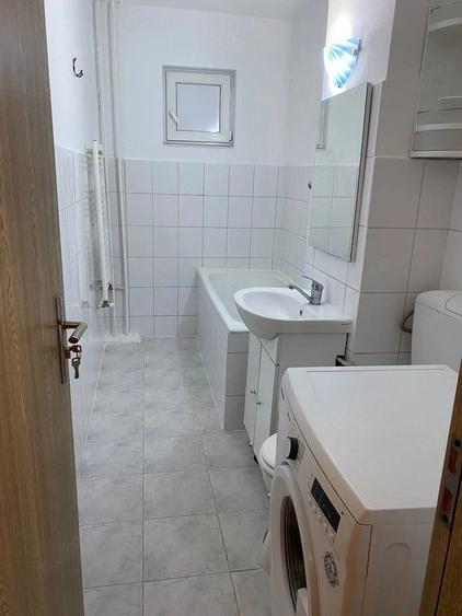 Garsonieră decomandată în Complex Studențesc