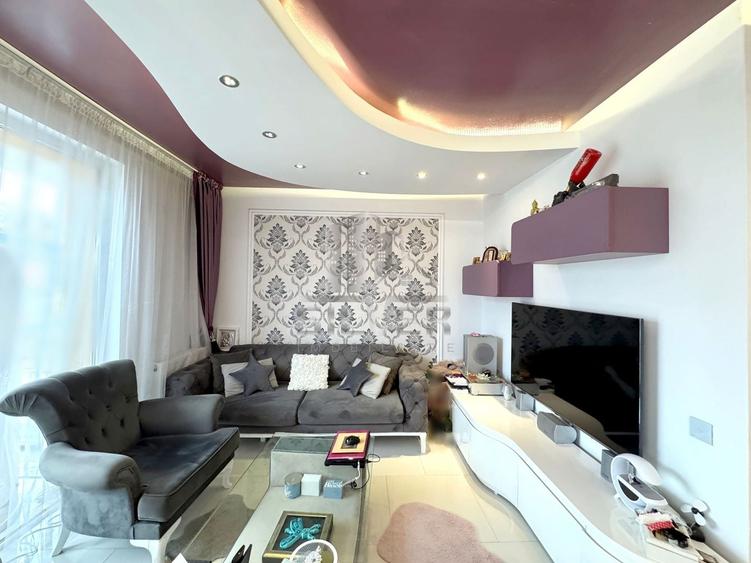 Apartament cu 3 camere semidecomandat, mobilat în Florești