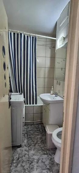 Garsonieră decomandată în Micălaca