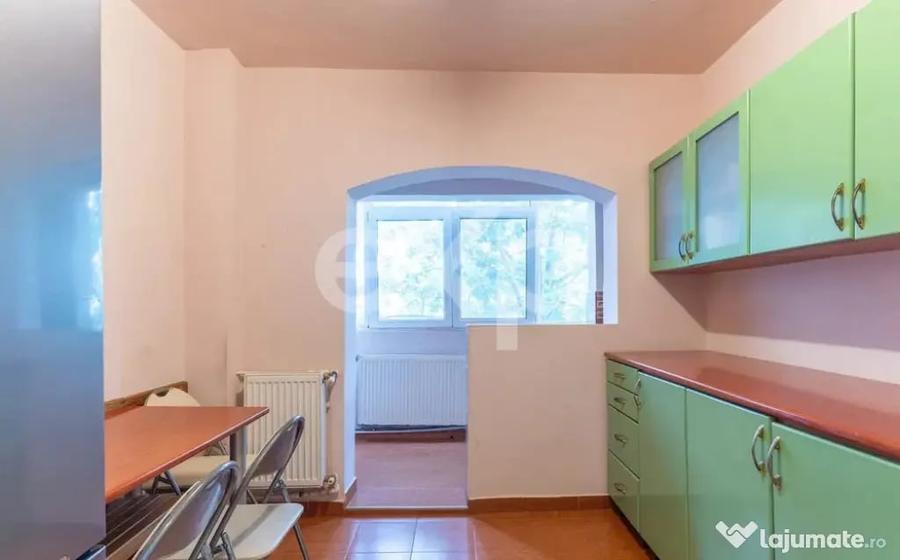 Apartament cu 3 camere decomandat în Inel I