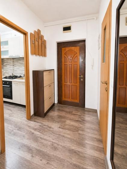 Apartament cu 2 camere decomandat, mobilat în Blumăna