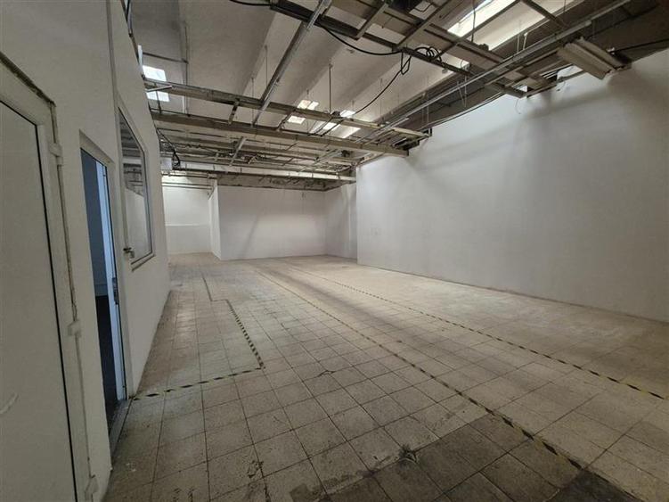 Spațiu industrial, de 205 mp, în Central