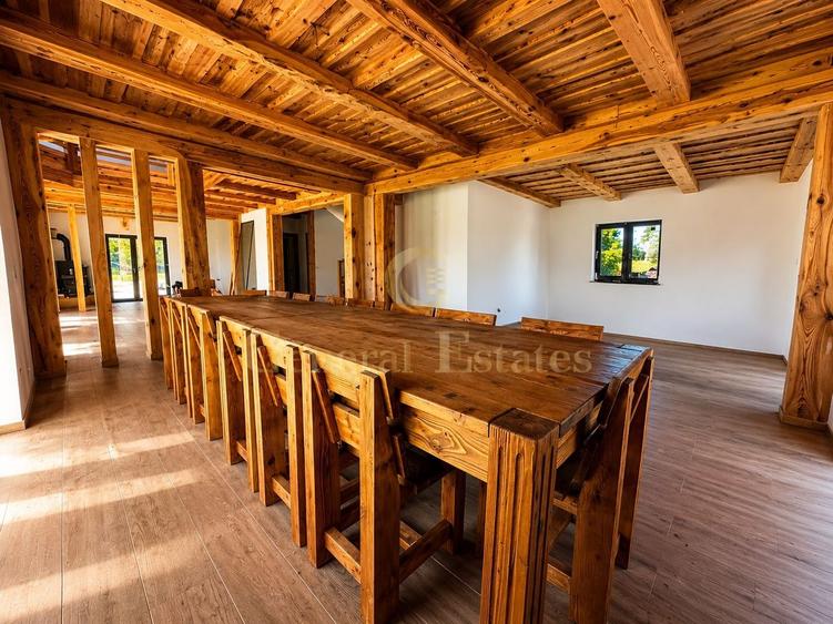 Casă individuală cu 7 camere cu Canalizare în Exterior Vest