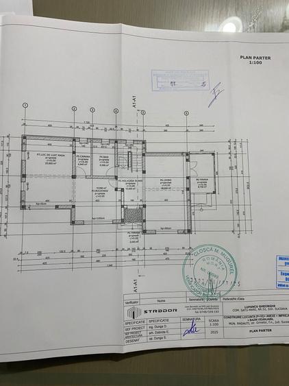 Casă cu 4 camere în Central