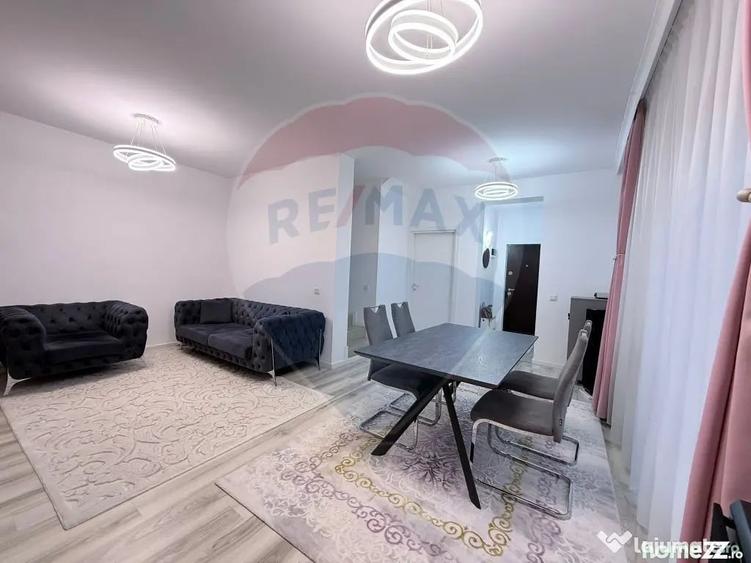 Casă cu 4 camere cu Teren 227 Mp în Ulmi