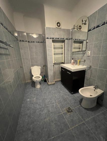 Apartament cu 4 camere în Cișmigiu