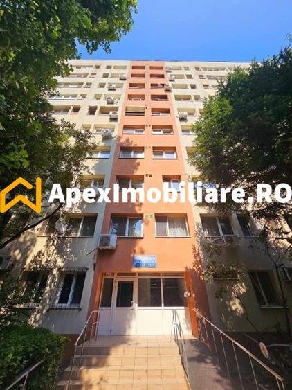 Apartament cu 3 camere decomandat, mobilat în Alexandru Obregia
