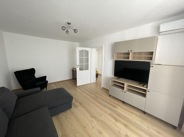 Apartament cu 4 camere în Arcul de Triumf