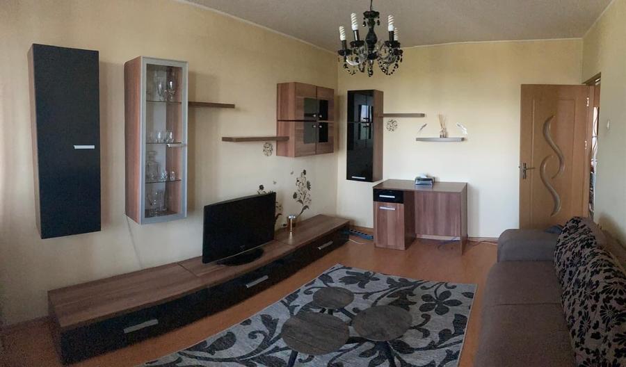 Apartament cu 2 camere decomandat în Eroii Revoluției