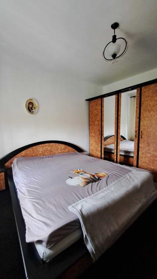 Apartament cu 3 camere decomandat în Exterior Vest