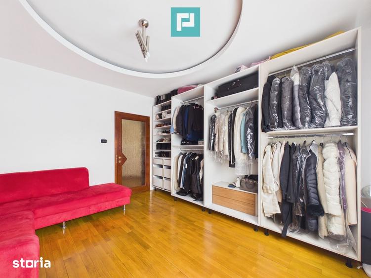 Casă cu 5 camere cu Teren 1025 Mp în Micălaca