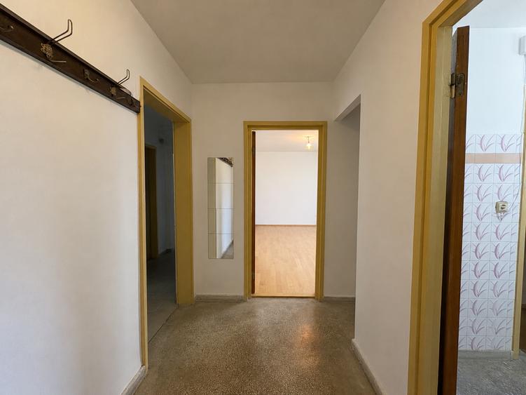 Apartament 3 camere decomandat de vânzare – lângă Mall Grand Arena, Sector 4 - 4