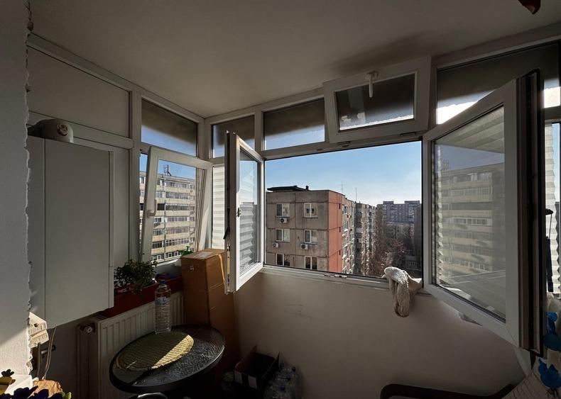 Apartament cu 3 camere semidecomandat, mobilat în Militari