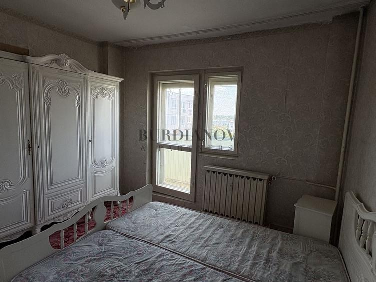 Apartament cu 4 camere în Gorjului