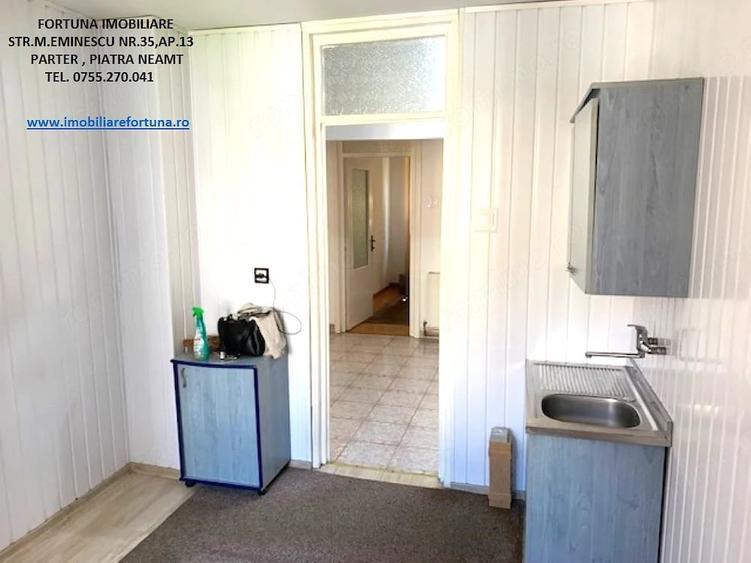 Apartament cu 4 camere decomandat în Central