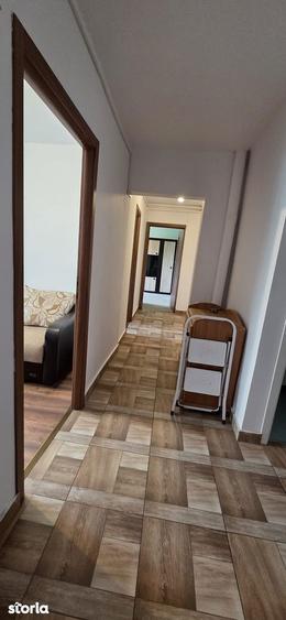 Apartament cu 3 camere decomandat în Circumvalațiunii