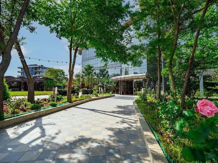 Spațiu comercial, de 1,000 mp, în Nord