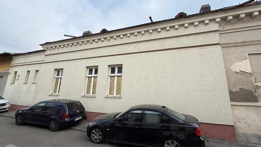 Casă cu 3 camere în Central