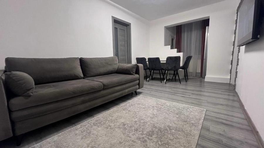 Apartament cu 2 camere semidecomandat, mobilat în Central