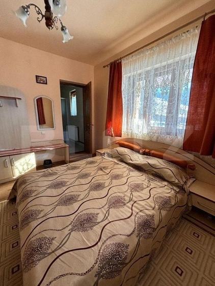 Casă individuală cu 7 camere cu Garaj în Exterior Est