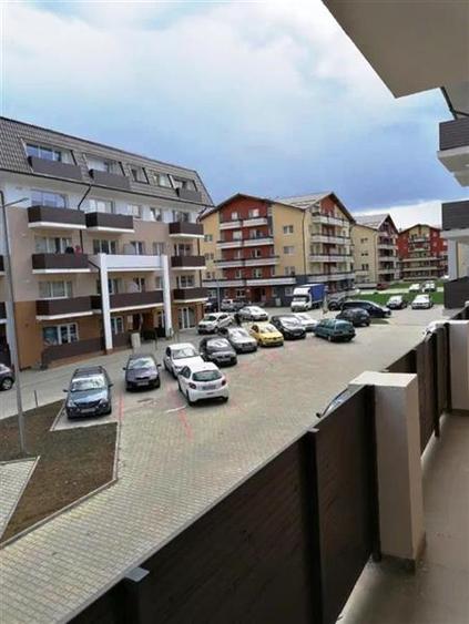 Apartament cu 2 camere decomandat, mobilat în Sânpetru