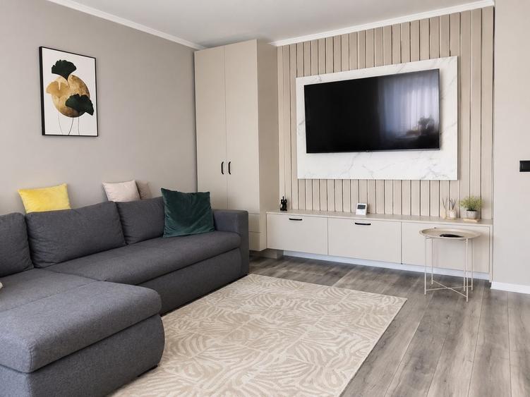 Apartament cu 2 camere semidecomandat în Rediu