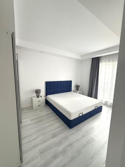 Apartament cu 3 camere decomandat în Ștefăneștii de Jos