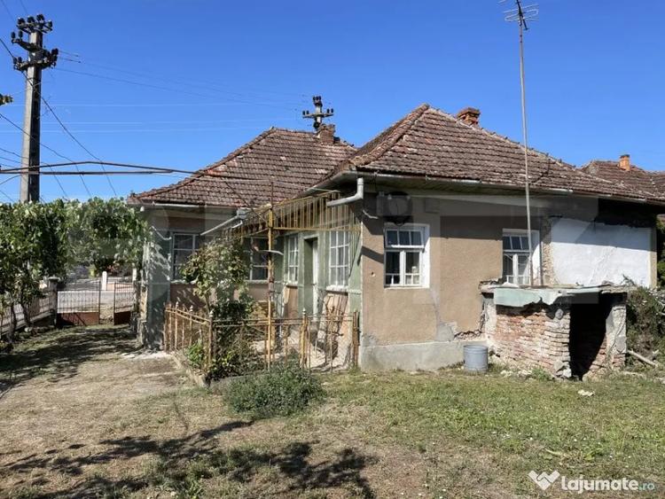 Casă cu 3 camere cu Teren 700 Mp în Central