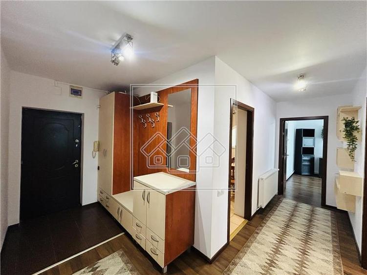 Apartament cu 2 camere decomandat în Șelimbăr