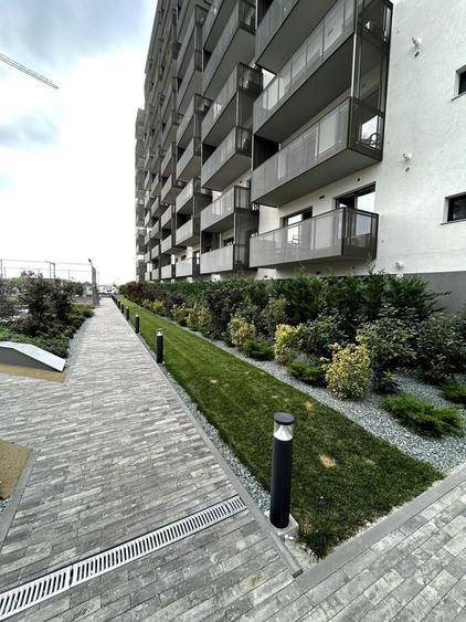 Apartament cu 2 camere semidecomandat, mobilat în Drumul Taberei