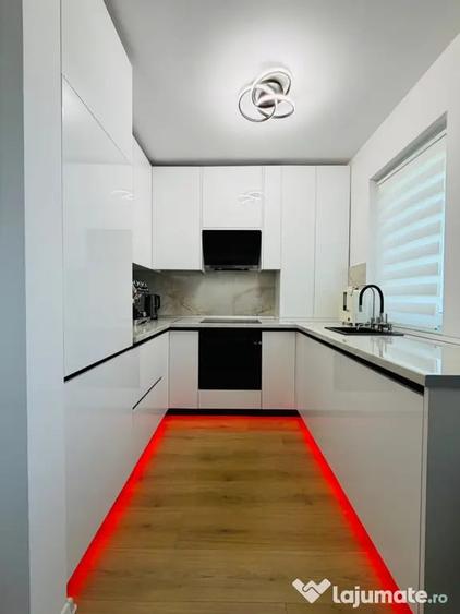 Apartament cu 2 camere semidecomandat în Exterior Vest