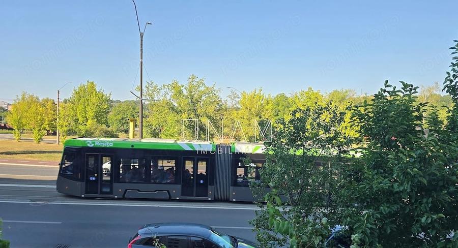 Apartament cu 2 camere decomandat în Triaj